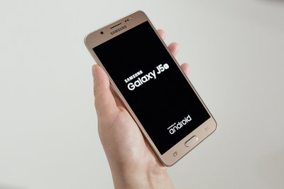 и смартфон или планшет S и смартфон или планшет S